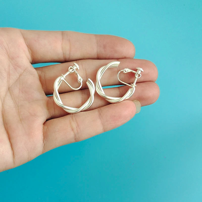Fashion Interweave Twist Circle Geometric Round Hoop Clip on Earrings for Women Accessories Retro No Pierced Earrings Jewelry