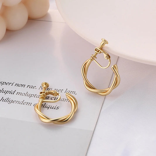 Fashion Interweave Twist Circle Geometric Round Hoop Clip on Earrings for Women Accessories Retro No Pierced Earrings Jewelry